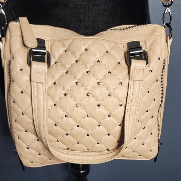 Steve Madden Beige Quilted Crossbody Bag - Picture 4 of 8